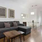 Enjoybcn Coliseum Appartement