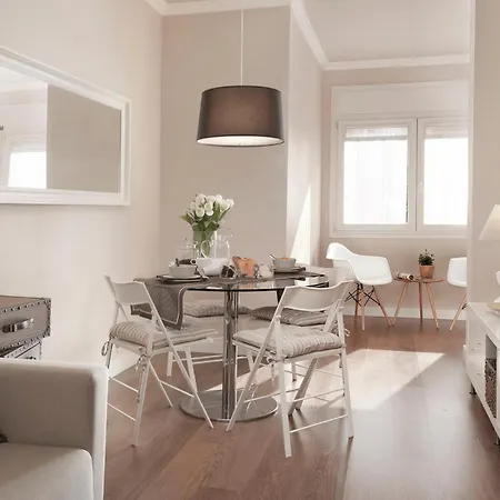 Enjoybcn Coliseum Apartment